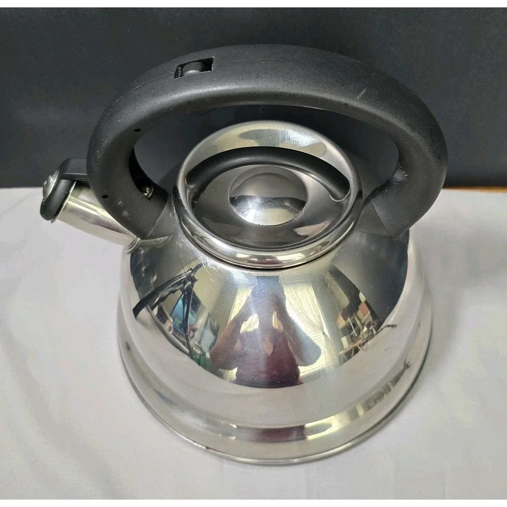 Aramco Alpine Cuisine Tea/Water Whistling Kettle 2.5 L StainlessSteel Encapsulad